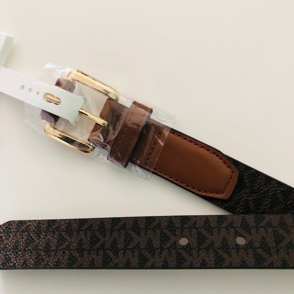 MICHAEL Michael Kors Accessories - MICHAEL KORS Signature Logo NWT Belt Size Medium